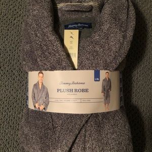 Tommy Bahama Men Luxe Textured Plush Robe Grey
